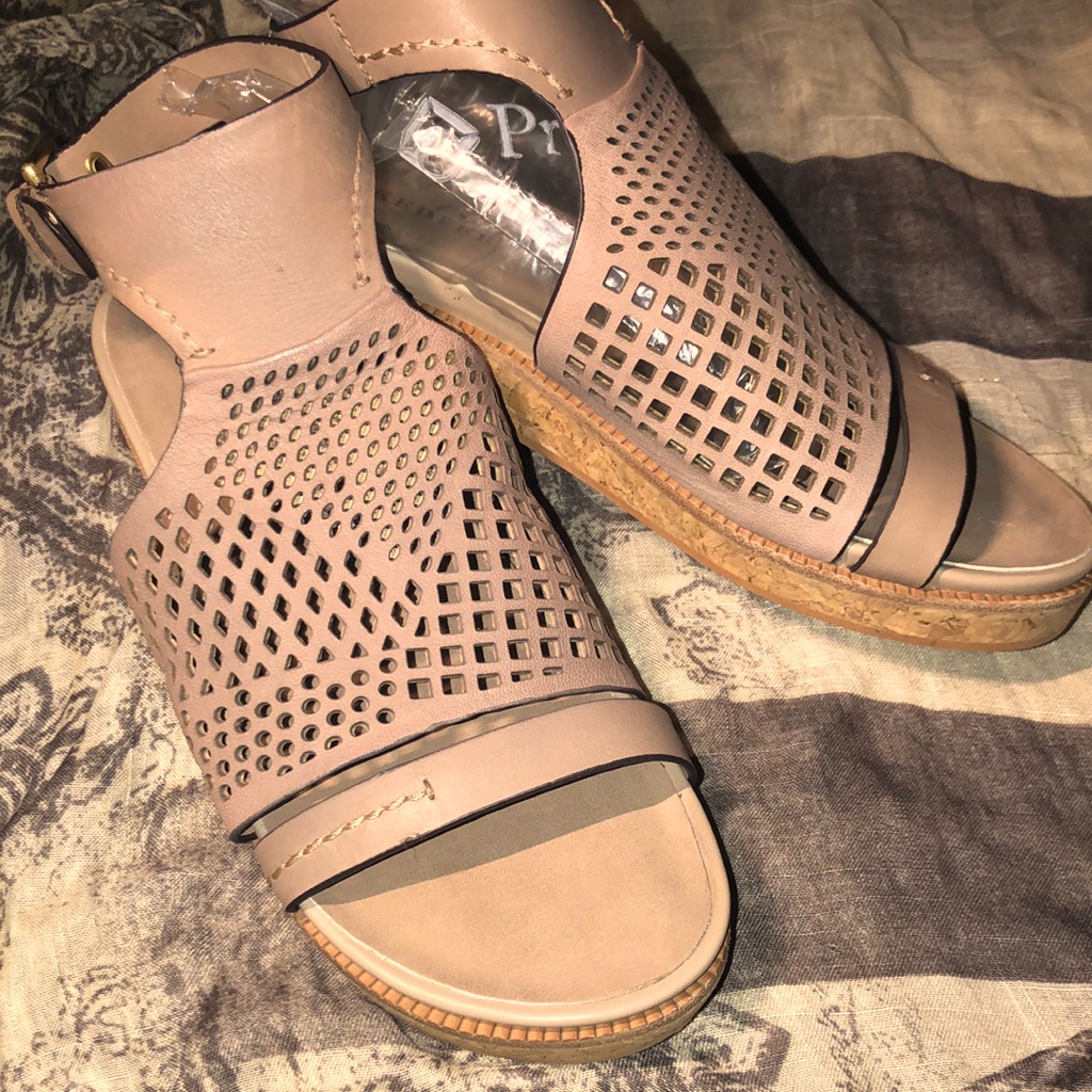 Naked Feet Ankle Strap Sandals Nwot